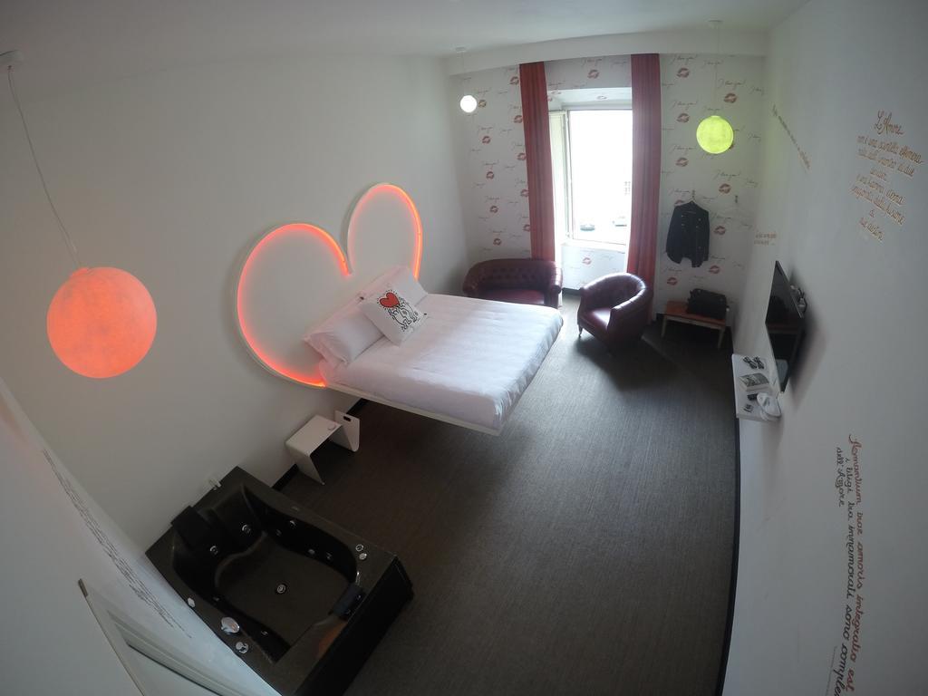 Irooms Jacuzzi Suites Roma Esterno foto